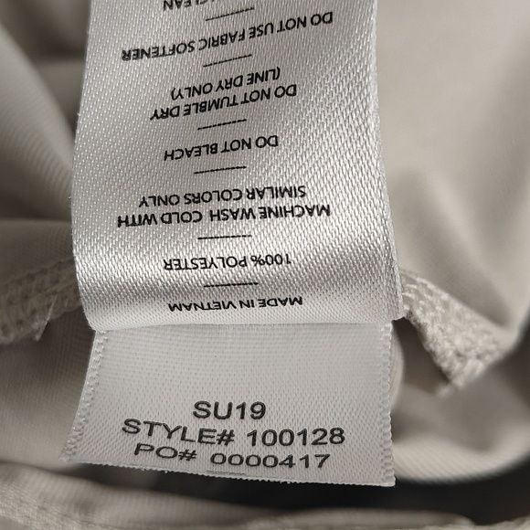 Rhone Commuter Shorts Mens 40 Beige Chino Performance‎ Casual - Picture 9 of 13